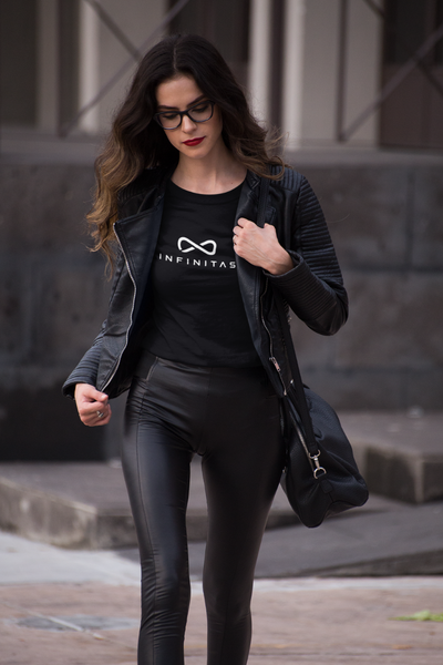Women's Essential Tee | Black